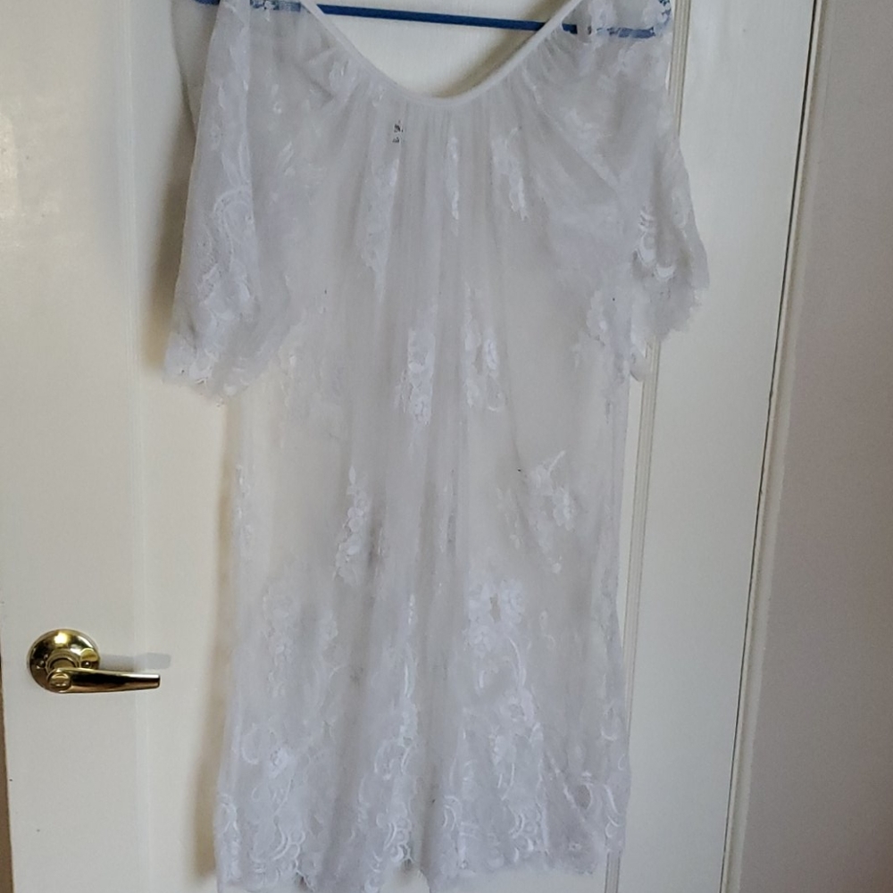 Lace cold shoulder